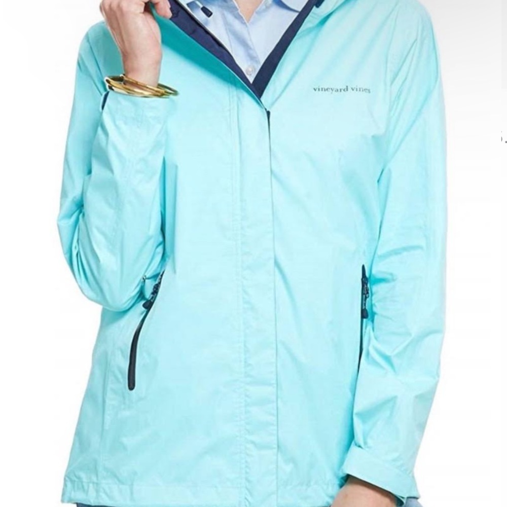 Vineyard vines rain jacket